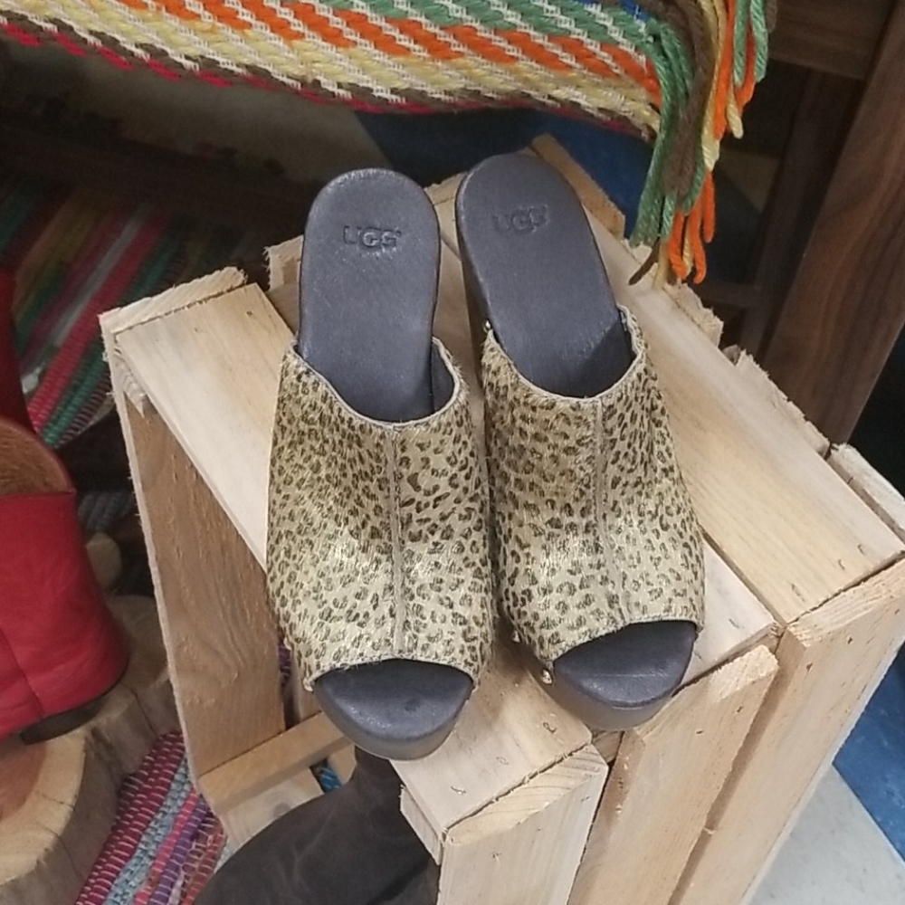 Ugg Leather Clogs - image 4